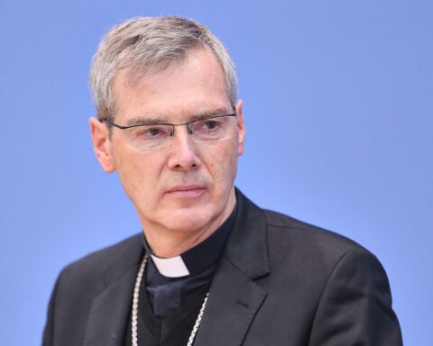 Heiner Wilmer, neuer Vorsitzender der Deutschen Bischofskonferenz, bei offizieller Ankündigung.