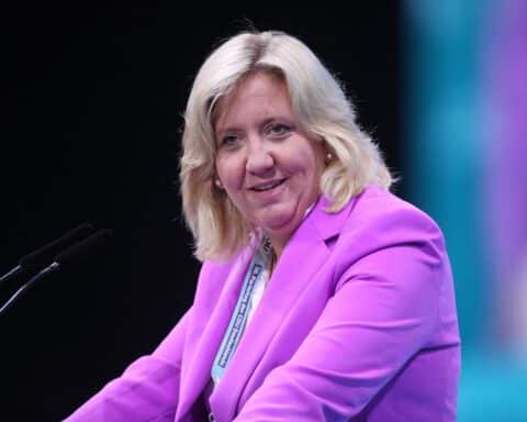 Ines Claus spricht über Frauenförderung in der CDU und digitale Sitzungen für mehr Engagement.