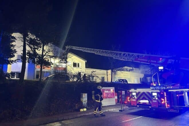 Kellerbrand in Pfalzklinikum Dahn führt zu Evakuierung von 53 Personen