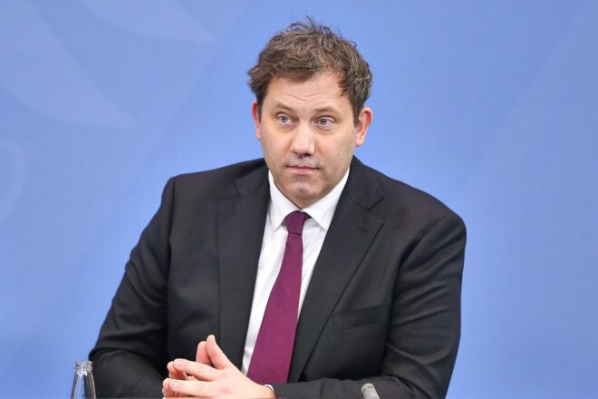 Klingbeil drängt auf Strukturreformen