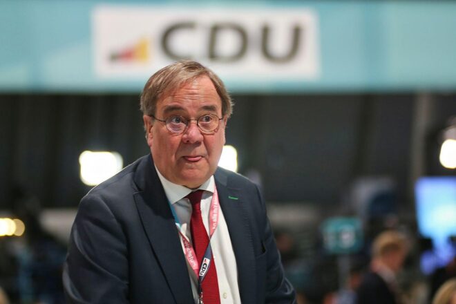 Laschet hegt keinen Groll wegen Söder-Witz an Aschermittwoch