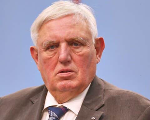 Karl-Josef Laumann, CDU-Politiker, warnt vor unüberlegten Vorschlägen der schwarz-roten Koalition.