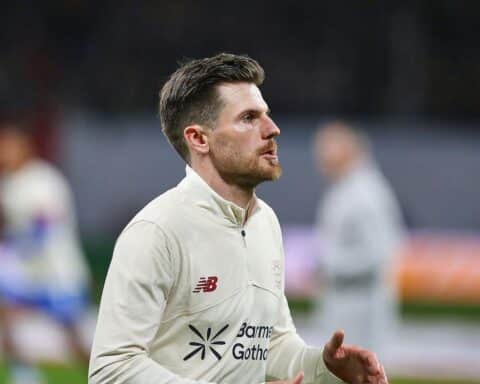 Leverkusen jubelt nach 3:0-Sieg gegen St. Pauli, sichert sich DFB-Pokal-Halbfinale.