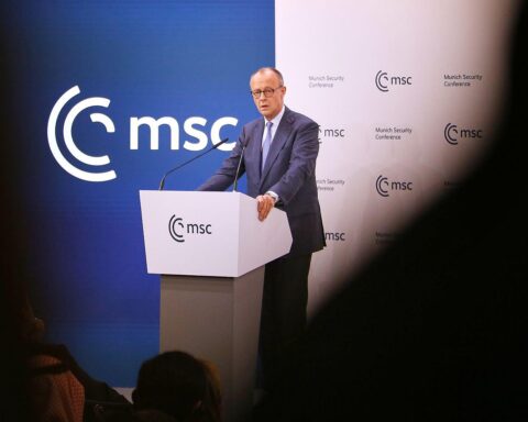 Friedrich Merz spricht auf der Sicherheitskonferenz über europäische Unabhängigkeit von den USA.