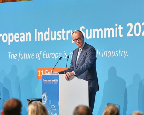 Friedrich Merz spricht beim European Industry Summit über Großmachtpolitik und wirtschaftliche Stärke Europas.