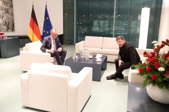 Merz trifft in München Selenskyj, Rubio und Newsom