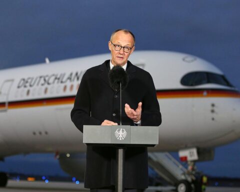 Friedrich Merz spricht über ausgewogene Partnerschaft und Handelsdialog mit China vor Abreise.