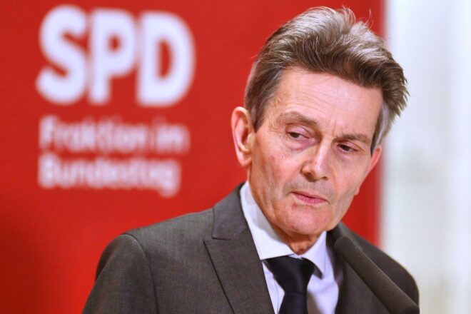 Mützenich drängt auf Beteiligung der EU an Ukraine-Verhandlungen