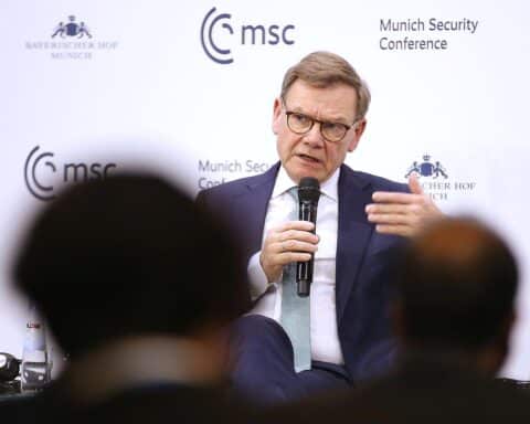 Johann Wadephul spricht deutlich über Nawalny und die Gefahren des russischen Regimes.