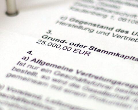 Ein Grafiker zeigt eine hohe Zahl an Gewerbeanmeldungen in Niedersachsen, symbolisch durch Zahlen und Unternehmer.