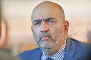 Omid Nouripour spricht über Sanktionen gegen das iranische Regime und Menschenrechtsverletzungen.