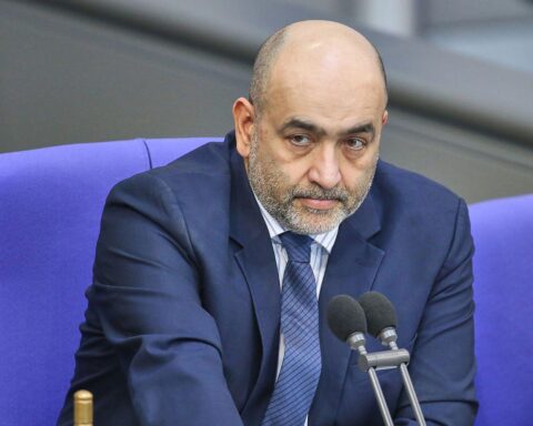 Omid Nouripour spricht über mehr Freiheit für Grüne Führung in Berlin und Bundespolitik.