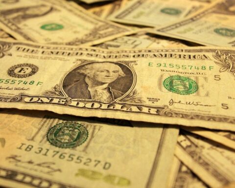 Fusionsankündigung: Paramount übernimmt Warner Discovery für 110 Milliarden US-Dollar in bar.