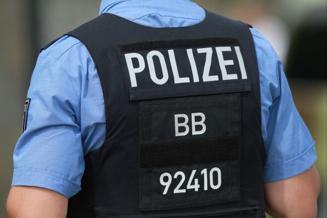 Polizei meldet mehrere Verkehrsunfälle und Einbrüche in Brandenburg