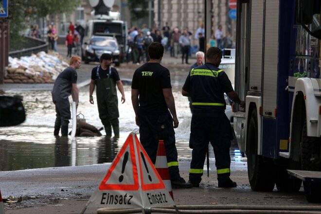 Prien kündigt Gesetzentwurf zu Gesellschaftsdiensten an