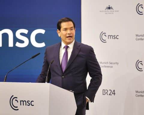 Marco Rubio spricht auf der Münchner Sicherheitskonferenz, Diskussion über transatlantische Beziehungen.