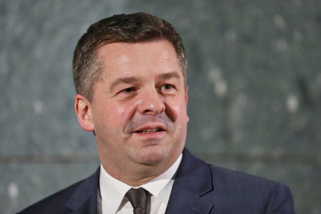Sachsen-Anhalts Ministerpräsident fordert Ausreise junger Ukrainer