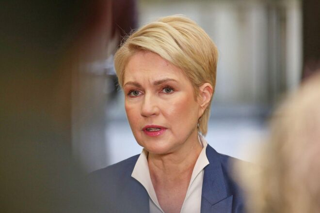 Schwesig zweifelt an Brandmauer zwischen AfD und CDU