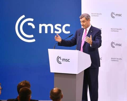 Markus Söder diskutiert die transatlantischen Beziehungen und Sicherheit auf der Münchner Sicherheitskonferenz.