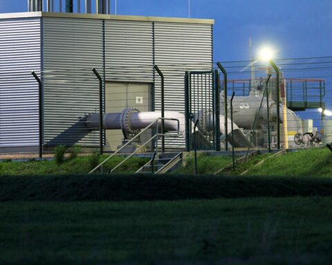 Leere Gasspeicher in Bayern, Warnung vor Überlastung des Gassystems in Süddeutschland.