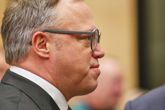 Thüringer AfD scheitert mit Misstrauensantrag gegen Voigt