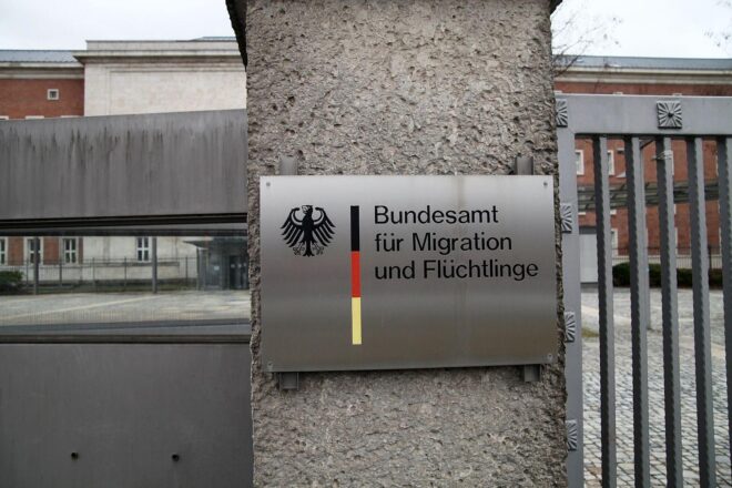Träger von Integrationskursen schlagen Alarm