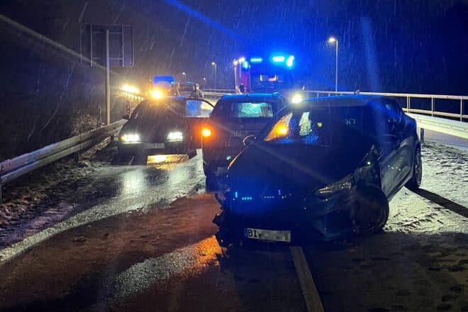 Unfall auf Friedrichsdorfer Straße in Bielefeld-Senne