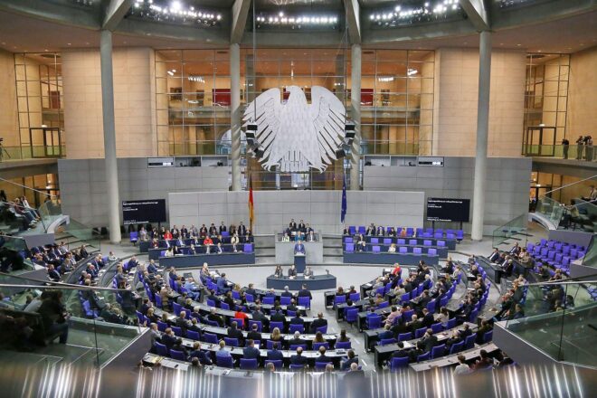 Union erwägt schärfere Regeln gegen Vetternwirtschaft im Parlament