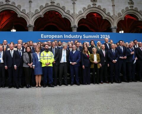 Ein wichtiges Treffen europäischer Führungskräfte zur Stärkung der industriellen Wettbewerbsfähigkeit in Antwerpen.