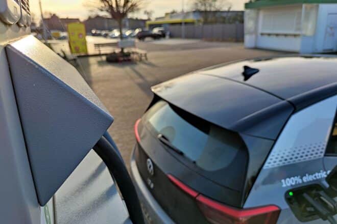 Verband der Autohändler kritisiert E-Auto-Prämie