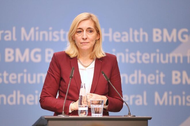 Warken kündigt Milliarden-Sparprogramm vor Sommer an