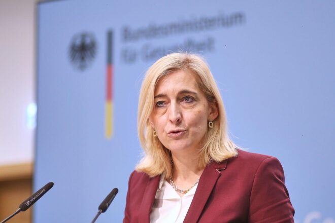 Warken kündigt Verbesserungen bei E-Patientenakte an