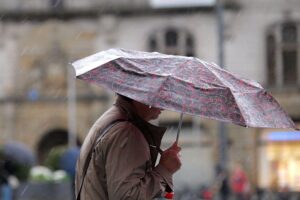 Wetterbericht für Baden-Württemberg (19.02.2026) Wechselhaftes Wetter mit Regen, Wolken und kühlen Temperaturen in Schleswig-Holstein und Hamburg.