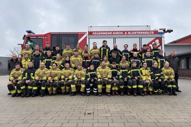 35 neue Feuerwehrleute im Landkreis Oldenburg nach Grundausbildung einsatzbereit