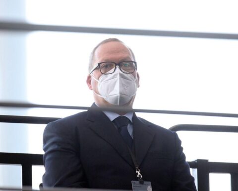 AfD plant neuen Präsidentschaftskandidaten nach Wahlerfolgen; Max Otte war vorheriger Kandidat.