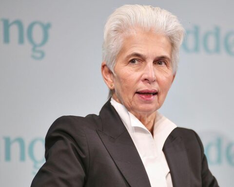 Marie-Agnes Strack-Zimmermann bietet Doppelspitze für FDP-Vorsitz an, äußert Misstrauen gegenüber Christian Dürr.