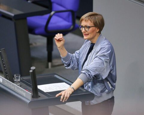 Franziska Brantner fordert konsequente Maßnahmen gegen die israelische Todesstrafe und Menschenrechtsverletzungen.