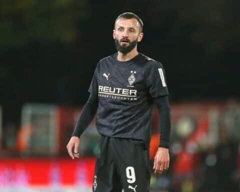 Mönchengladbach jubelt nach 2:0-Sieg gegen St. Pauli im Abstiegskampf der Bundesliga.