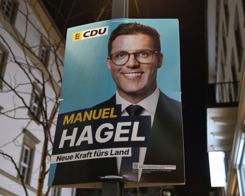 CDU-Plakat zur Landtagswahl, Manuel Hagel, symbolisiert Wahlerfolg im Landkreis Ludwigsburg.