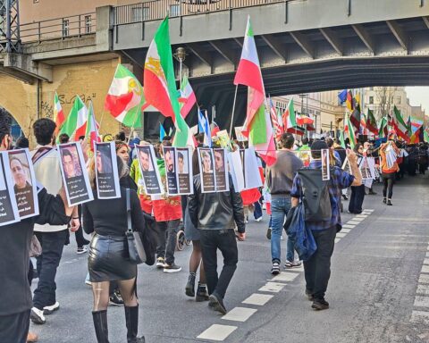 Demonstration für Regimewechsel im Iran, Sicherheitsrisiko durch iranische Agenten und kriminelle Gruppen.