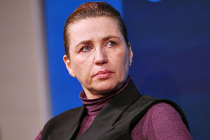 Mette Frederiksen während der Dänischen Parlamentswahl, die Sozialdemokraten trotz Verlusten führend.