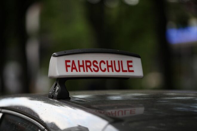 Fahrlehrerverband kritisiert Führerscheinreform scharf