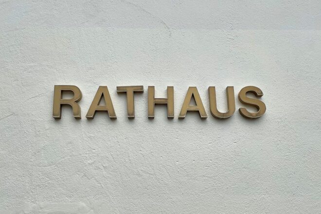 Hessen gibt neue Handreichung für Umgang mit Reichsbürgern heraus