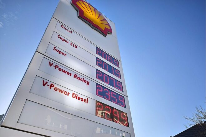 Hubig will Spritpreis-Erhöhungen nur noch einmal täglich