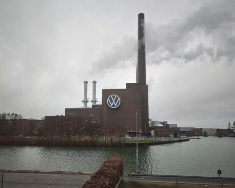 IG Metall stärkt ihre Position bei Volkswagen-Betriebsratswahlen mit 85 Prozent der Mandate.