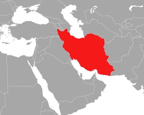 Mojtaba Khamenei wird als neuer oberster Führer des Iran in den Nachrichten hervorgehoben.
