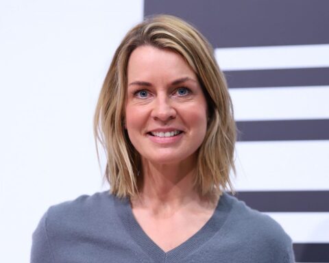 Jessy Wellmer wünscht sich, ihren Labradoodle im Nachrichtenstudio mitzubringen.