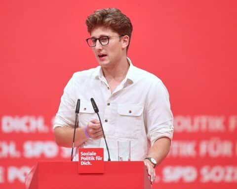 Philipp Türmer spricht über Glaubwürdigkeit und Herausforderungen der SPD nach Wahlniederlage.