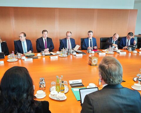 Kabinettssitzung zur Modernisierung des Designrechts, neue digitale Designs und verbesserten Schutz präsentieren.