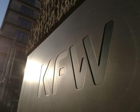 Mittelstandsunternehmen präsentieren Innovationen und Fortschritt im wirtschaftlichen Kontext Deutschlands.